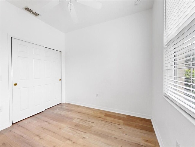 Photo - 7627 Long Island Dr