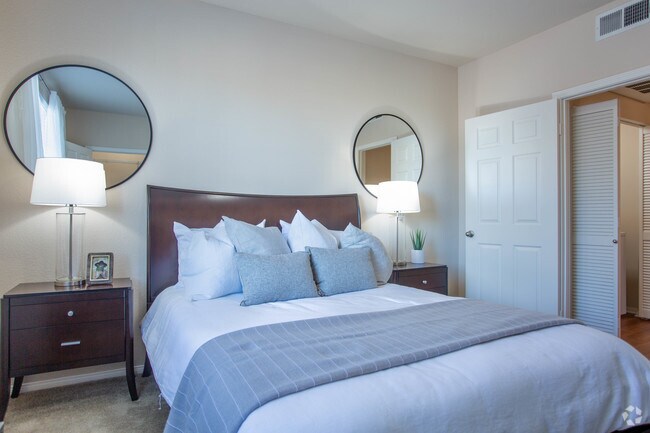 1BR, 1BA-847 SF