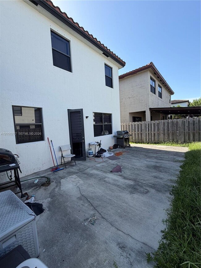 25225 SW 118th Ave