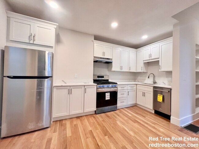 564 E 5th St Unit 1
