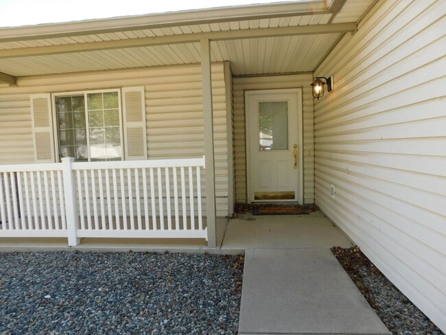 Photo - Quiet Neighborhood!