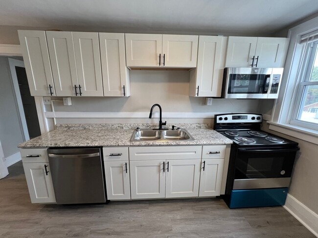 Building Photo - 2173-75 S. Big Bend Unit 2173 A S. Big Bend