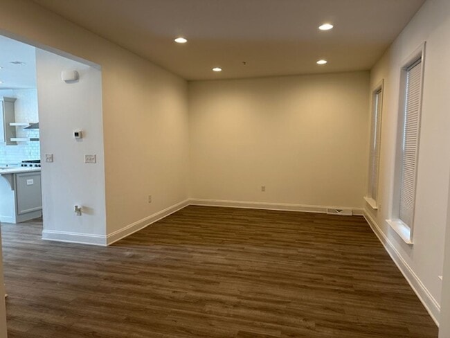 Photo - 205 Hoke Farm Way