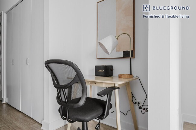 Photo - 201 N Garland Ct Unit FL17-ID1184