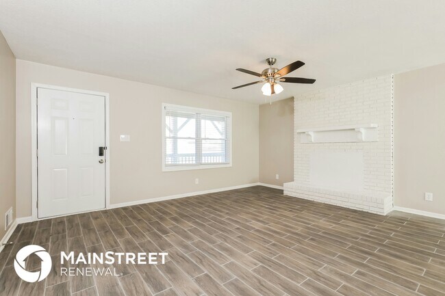 Photo - 219 Deerfield Dr