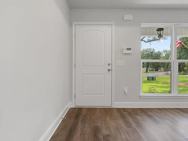 Photo - 8418 Cherry Ave