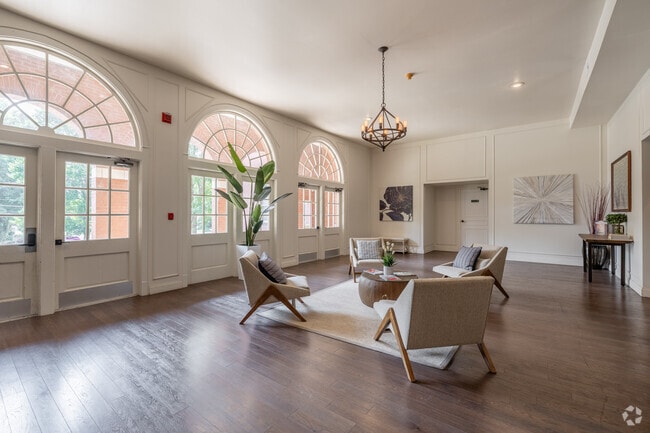 Photo - The Penn Warren