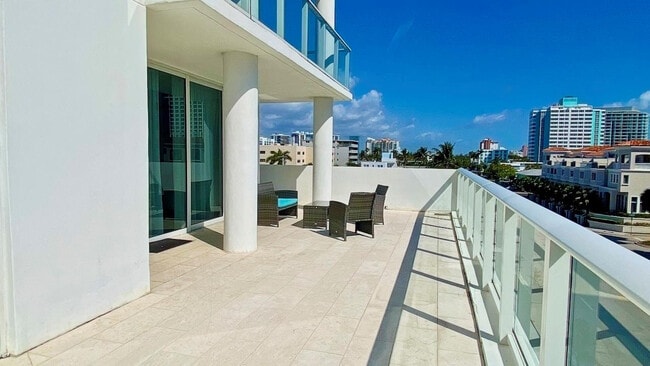 Photo - 401 N Birch Rd Unit 415