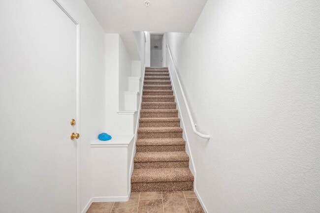 Photo - 2001 Club Center Dr