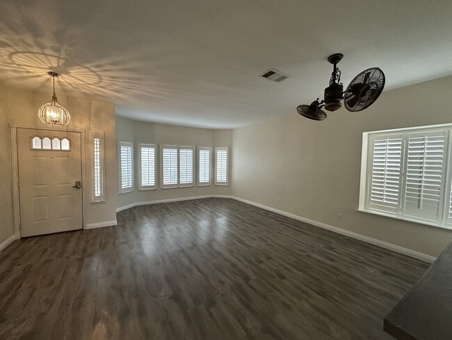 Photo - 36472 30th St E