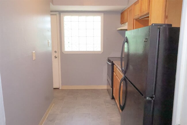 Photo - 417 Crawford Rd