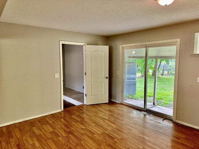 Photo - 1915 S 10th St