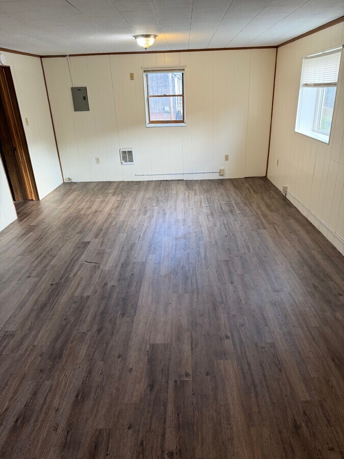 Photo - 717 Powell Ave