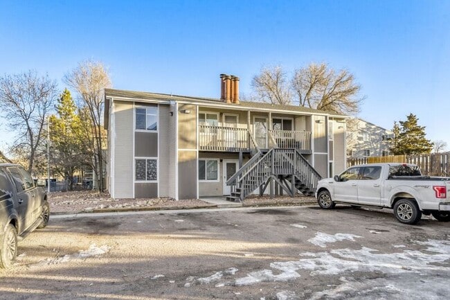 Building Photo - 1120 Mazatlan Cir Unit D - 1