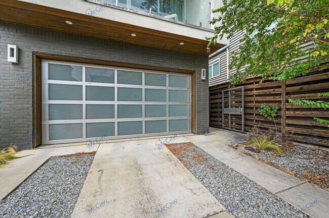 Photo - 1831 Euclid Ave