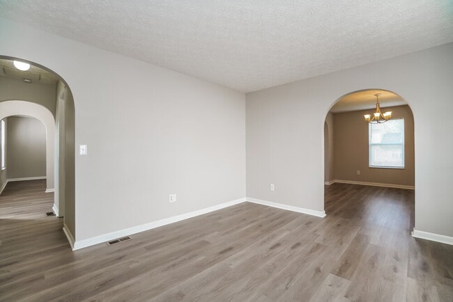 Photo - 3087 Fabyan Dr