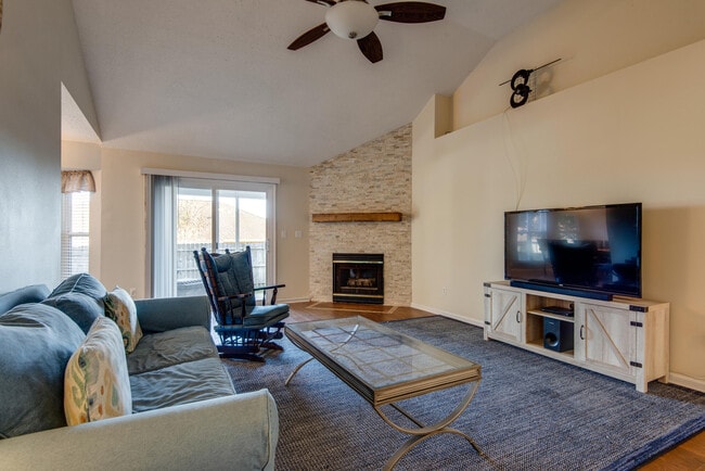 Photo - 128 Menzel St