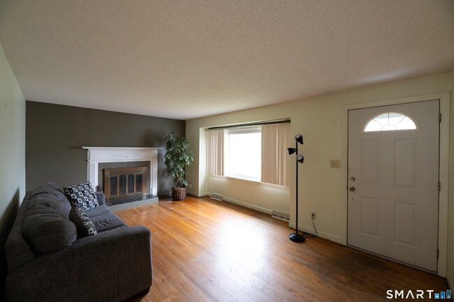 Photo - 3 Mountain View Dr