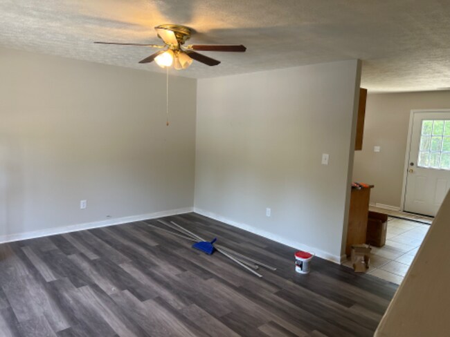 Building Photo - 1498 Mize Rd Rental