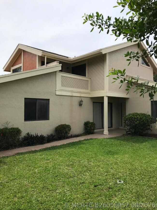 7785 Stanway W Pl