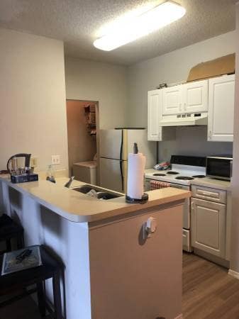 Photo - 10024 Strafford Oak Ct Condo