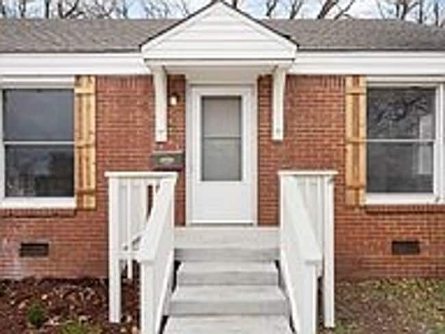 Photo - Updated 2 Bed 1 Bath Rental Home Tulsa