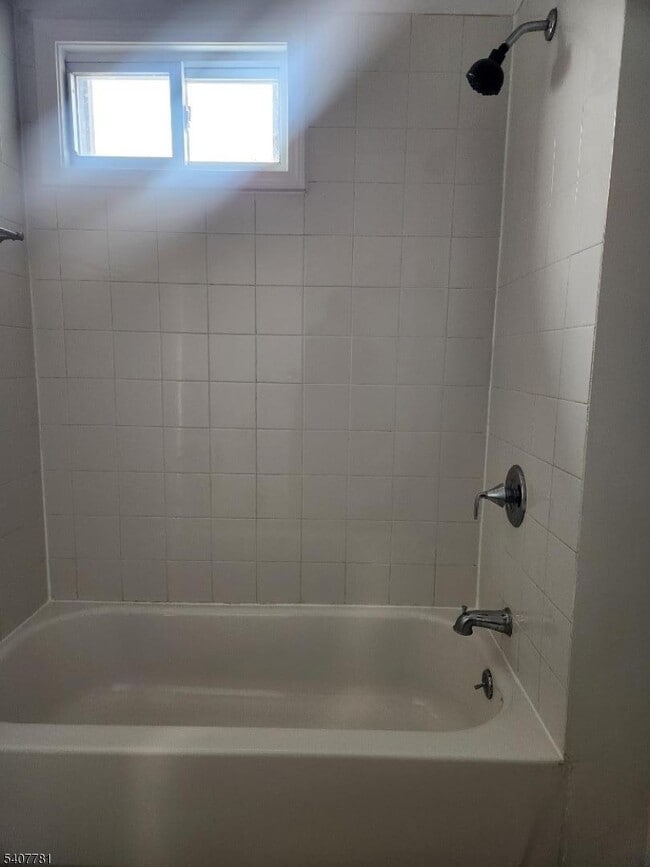 Photo - 97 Schuyler Ave Unit 3