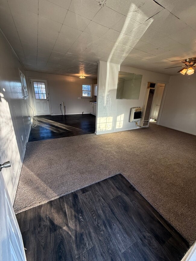 Photo - 1913 Gilbert Ave