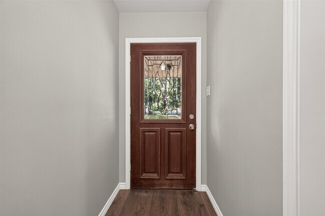 611 Dogwood Trail