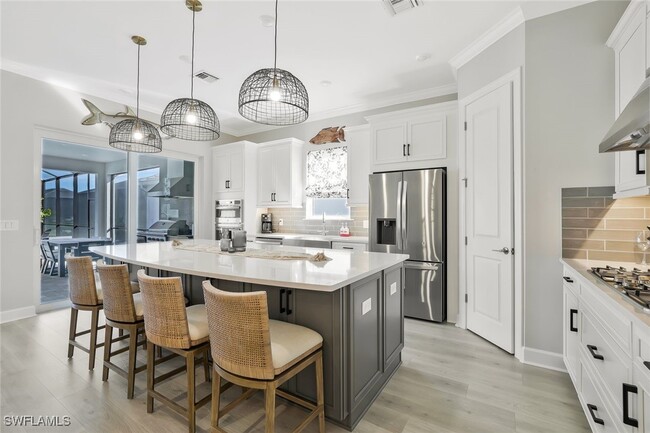 Photo - 15804 Derna St