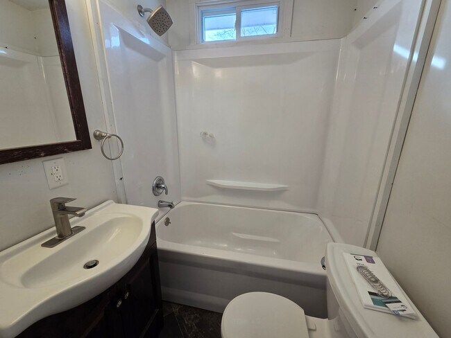 Photo - 102 Rako St SE Unidad 102 Rako