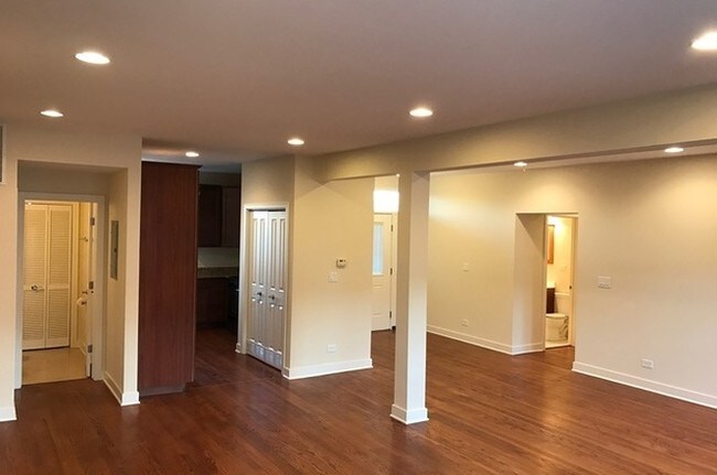 Photo - 3911 W Addison St Unit 3B