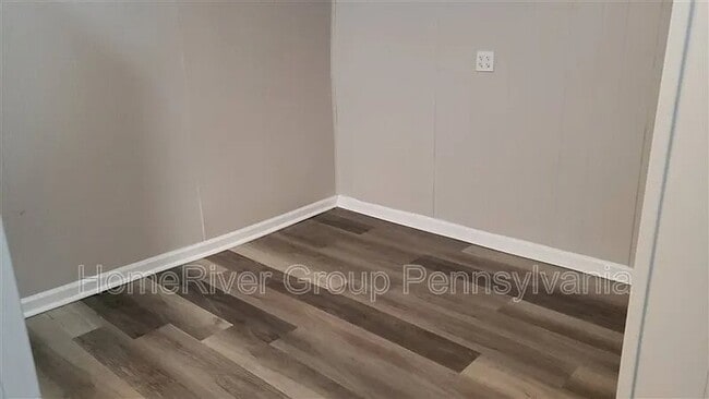 Photo - 806 Cowan Ave