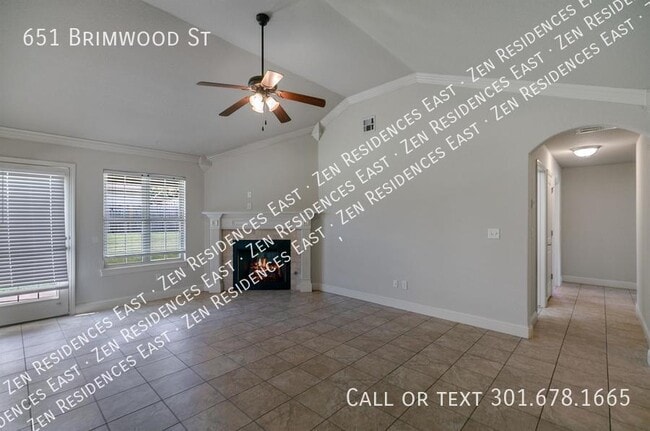 Photo - 651 Brimwood St