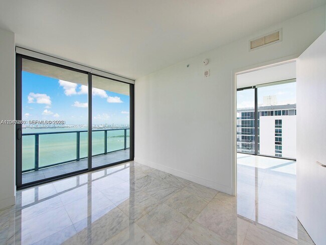 Photo - 460 NE 28th St Unit 3608