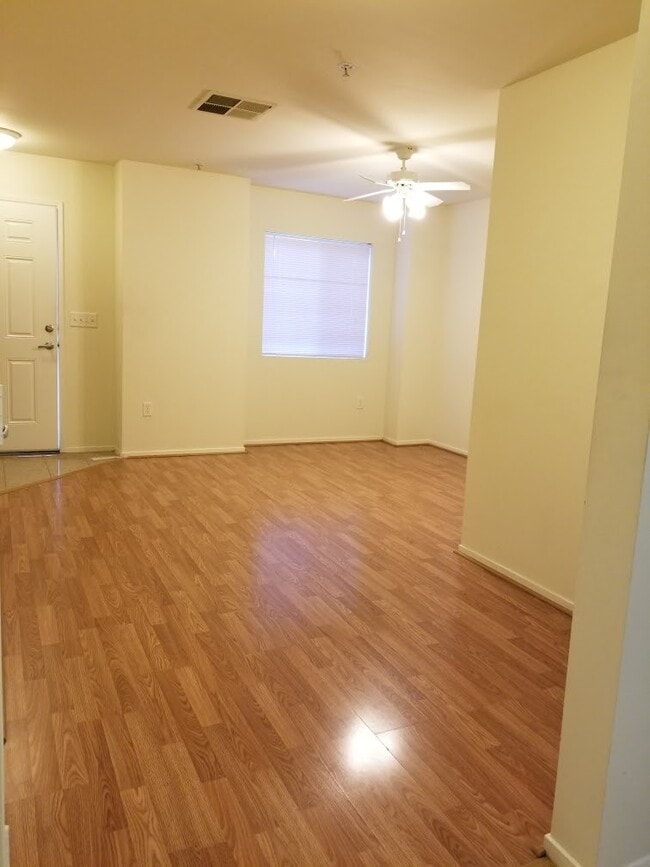 Photo - 600 Hosking Ave Unit 17C