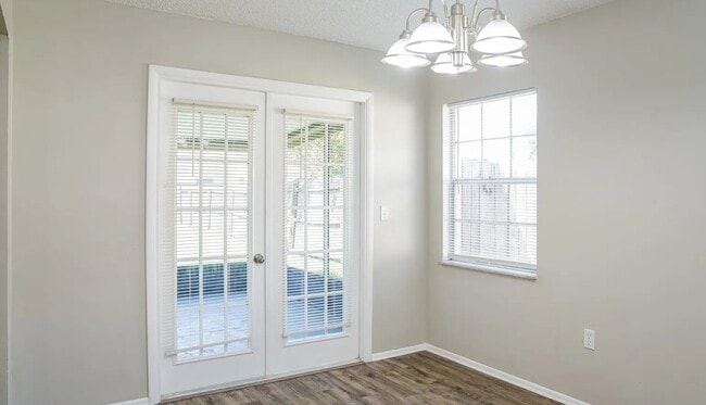 Photo - 4635 Squire Hollow Dr