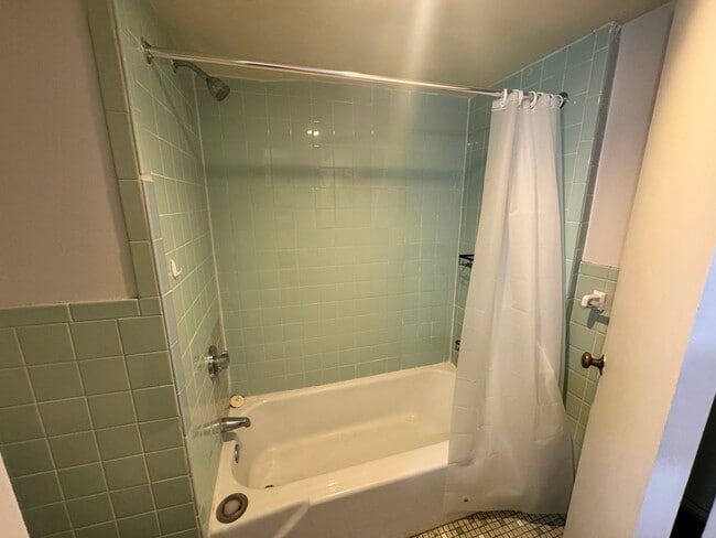 Photo - 1113 Commonwealth Ave Unit 202