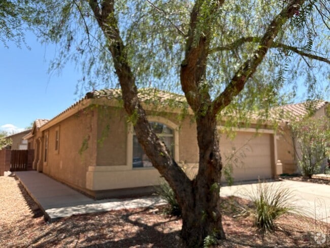 Building Photo - 4 bedroom two bath close to Cienega High S... Rental