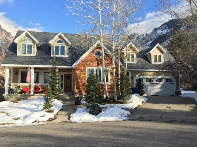 Building Photo - 9751 S Old Ranch Pl