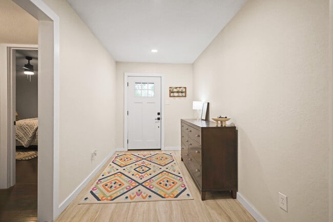 Photo - 4302 42nd St