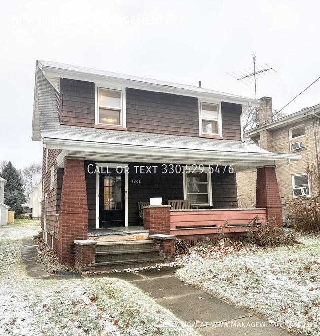 Building Photo - 1208 19th St NW