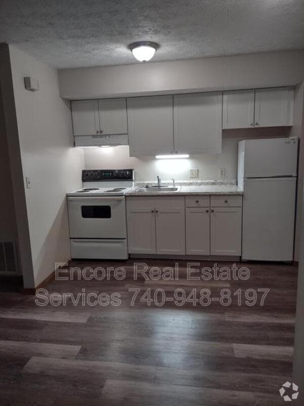 Building Photo - 1236 Green Valley Dr Rental