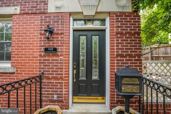 Photo - 1408 Foxhall Rd NW