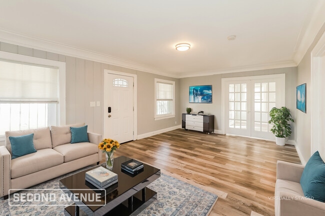 Photo - 3415 E 35th St