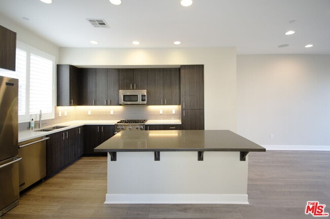 Photo - 2753 Waverly Dr Unidad 806