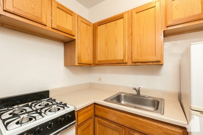 Photo - 1164 N Dearborn-213 Unit 213