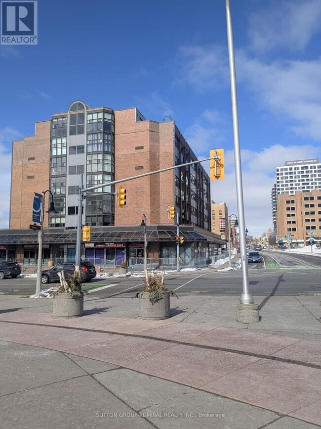 Photo - 80 Athol St E Unit 607