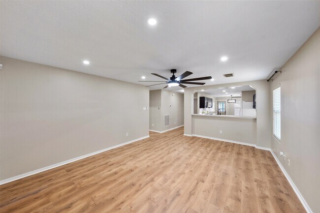 Photo - 7826 Chervil Ln