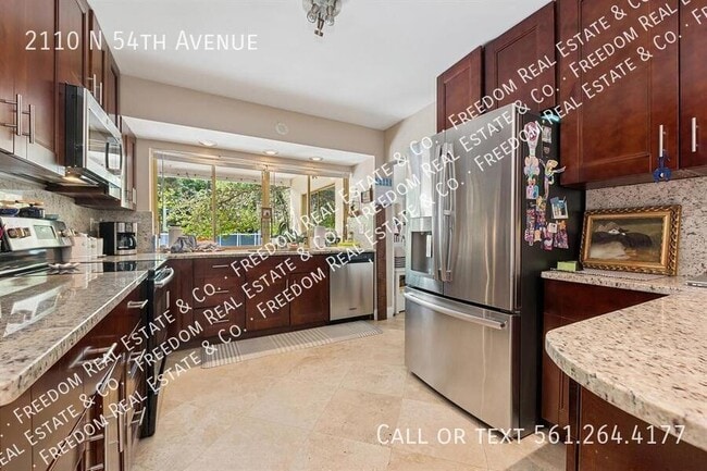 Photo - 2110 N 54th Ave